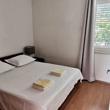 Apartment Granic Baska Voda